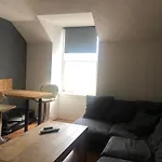 Cozy Old Town Apartment In Nicolson Street