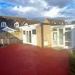 Elegant 2 Bedroom Chalet