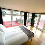 Elegant 2 Bedroom Chalet