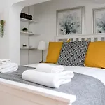 Cosy 1 Bedroom In The West End