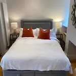 7A The Mews - Cottage In The City