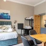 Mono Suites New Town