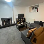 Boyds Entry Flat Old Town