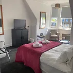 Ellwyn House