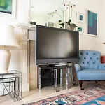 Guestready - Classic Charm Near Holyrood Park