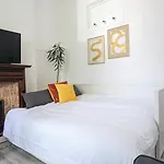 Friends Room