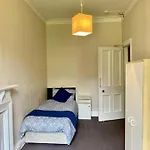 Large 5 Bedroom Flat In Marchmont Edinburgh