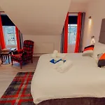 Mayfield Suites