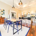 Spacious 2 Bedroom Apartment In The Heart Of New Town