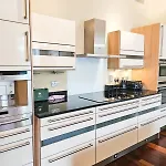 Spacious 2 Bedroom Apartment In The Heart Of New Town