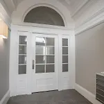 Flat With Majestic Views In West End Wonderland