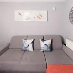 Cozy City Centre Apartment By The Meadows! 5