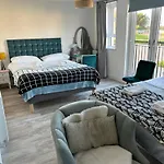 Large En Suite Bedroom For 2 Persons No Breakfast Provided