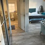 Large En Suite Bedroom For 2 Persons No Breakfast Provided