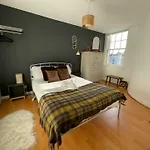 Charming 3 Bedroom Apartment In The Heart Of Vibrant Old Town