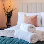 Dragon Suites Luxury Serviced Apartments At Albyn Place
