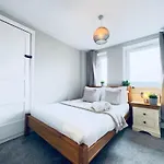 Home From Home - Iona - Private Members Club