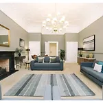 Joivy Palmerston Place Residence - Luxury City Centre Apt With Private Parking