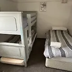 Dreghorn House - 10 Beds 2,5 Ba - Private Parking - Free Wifi