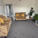 Victorian House Edinburgh 3 Bedrooms, 5 Guests