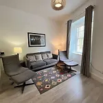 King\'S Stable 2 Rooms