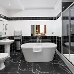 New Town Hotel