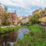 Dean Village - Lovely 2 Bed In Picturesque Dean Village With Balcony And Private Parking