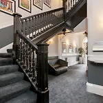 West End Hotel