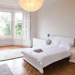 Silver Lining - Luxury Thirlestane Road.