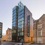 Altido Fantastic Flat With Parking