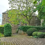 Cadell House Apt - Royal Mile