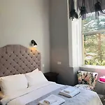 Allison House 16