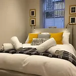 Escape To Edinburgh @ Abercromby Place