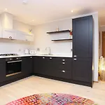 Joivy Elegant Home At The Heart Of The Royal Mile