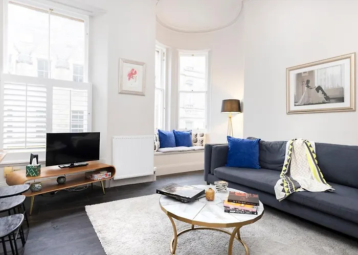 Joivy Sophisticated Apt Near Edinburgh Castle