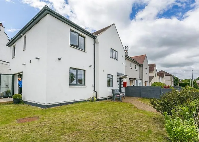 Dreghorn House - 10 Beds 2,5 Ba - Private Parking - Free Wifi