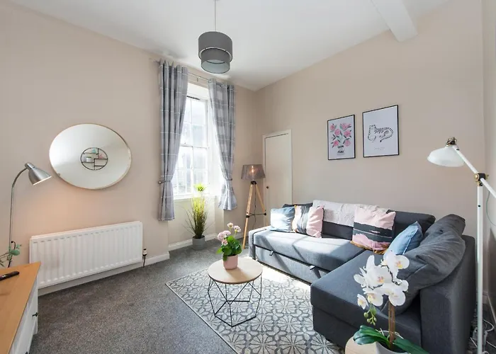 Downtown And Central 1 Bed In Edinburgh