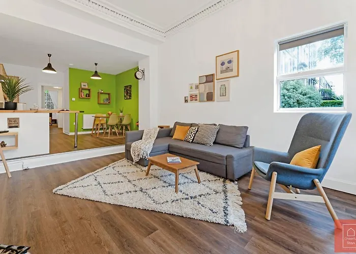 Cheerful Stays: Spacious Flat In Vibrant Leith