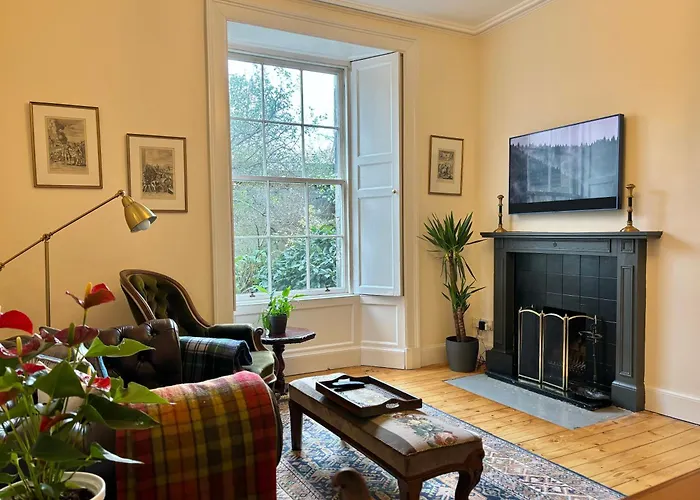 Cosy Georgian Flat