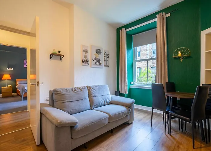 The Eden Apartment, Edinburgh City Center