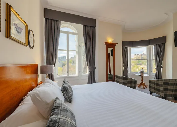 Old Waverley Hotel
