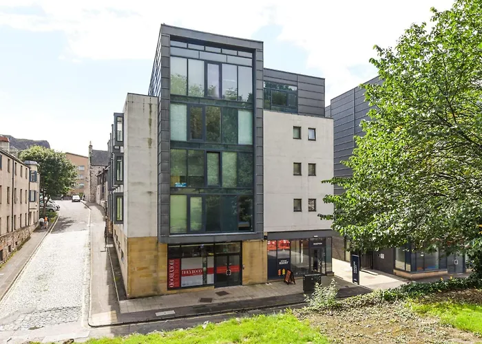 Modern Apartments At Panmure Court In Edinburgh For Students Only