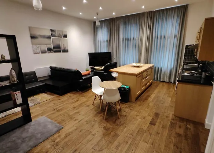 Two Bedrooms Flat In City Center