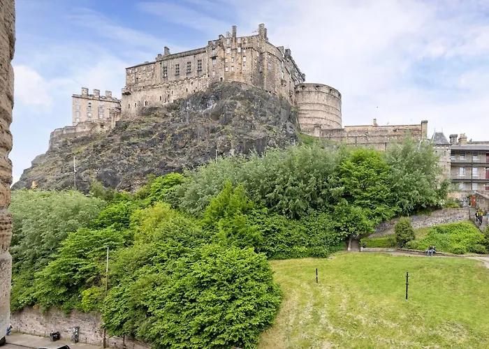 Castle View Apartment In The Heart Of Historic Old Town
