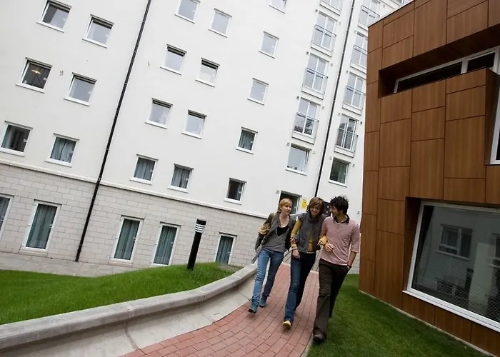 Portsburgh Court