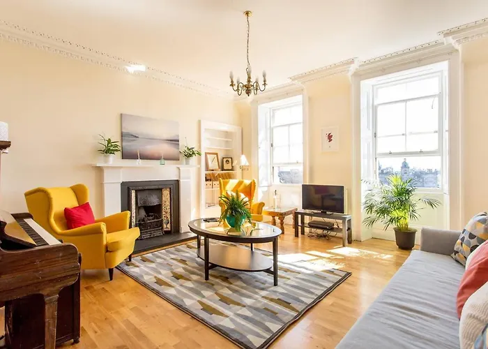 Altido Retro Castle Retreat 2Bed