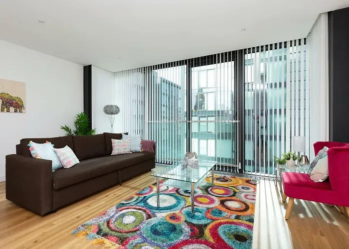 Altido Fantastic Flat With Parking