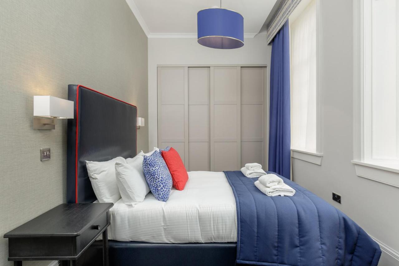 Destiny Scotland - Princes Street * Edinburgh
