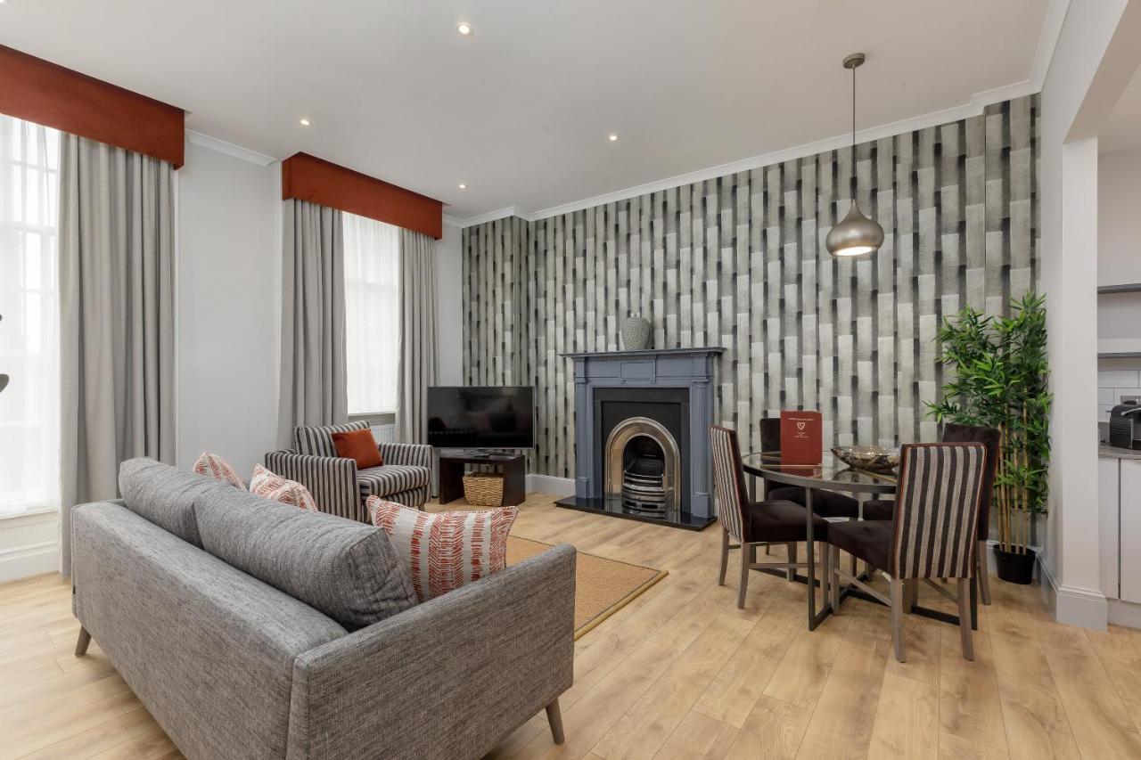Destiny Scotland - Princes Street Apartment Edinburgh