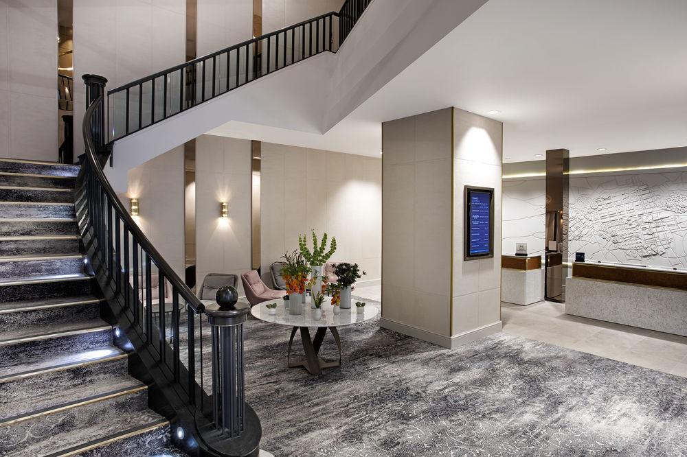 Hilton Carlton Hotel 4*
